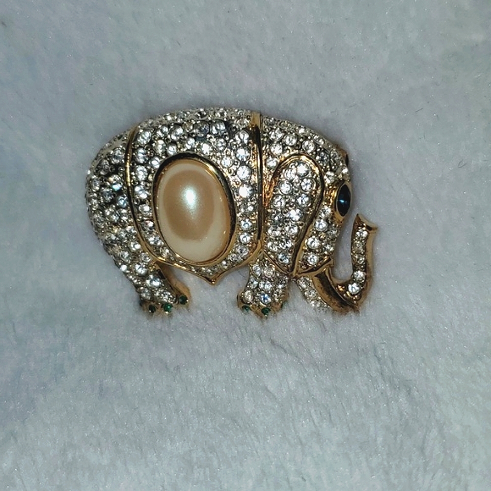 Vtg MV Vellano Rhinestone Encrusted Elephant Brooch (New Old Stock) - Picture 3 of 6